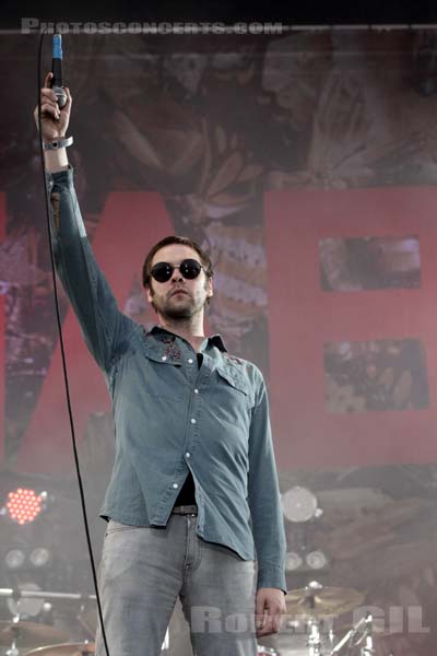 KASABIAN - 2010-07-02 - BELFORT - Presqu'ile du Malsaucy - 